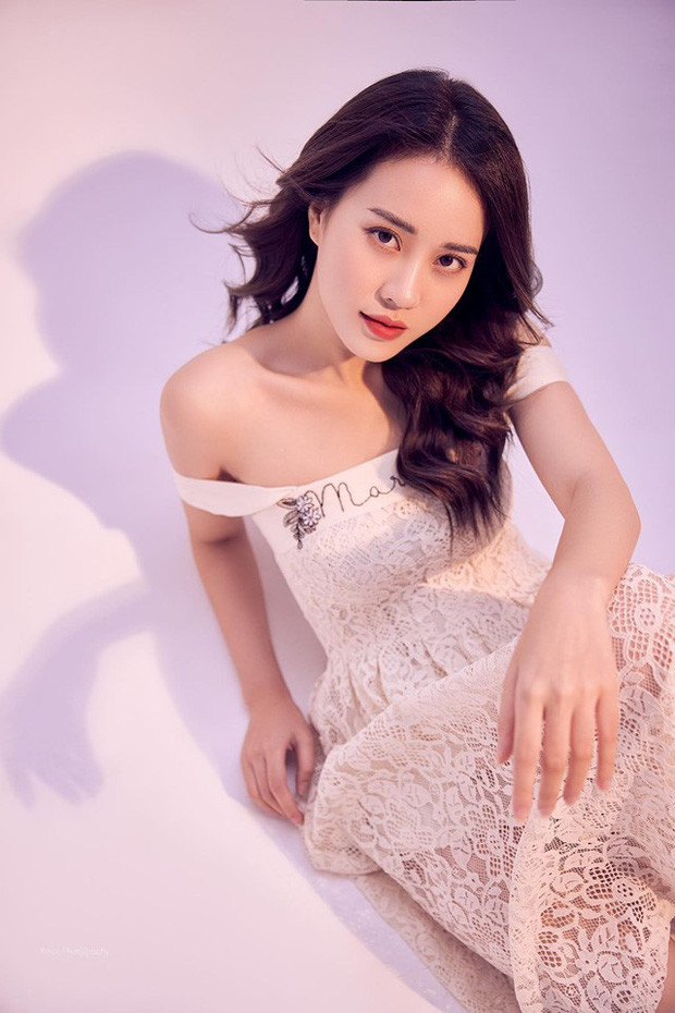 Mới đây, hồ sơ dự thi của Mai Phương xuất hiện trên fanpage Hoa hậu Việt Nam. Nhưng điều gây bất ngờ hơn nữa nữ MC này không hề đăng kí dự thi Hoa hậu Việt Nam mà được fan bí mật đăng tuyển dùm.