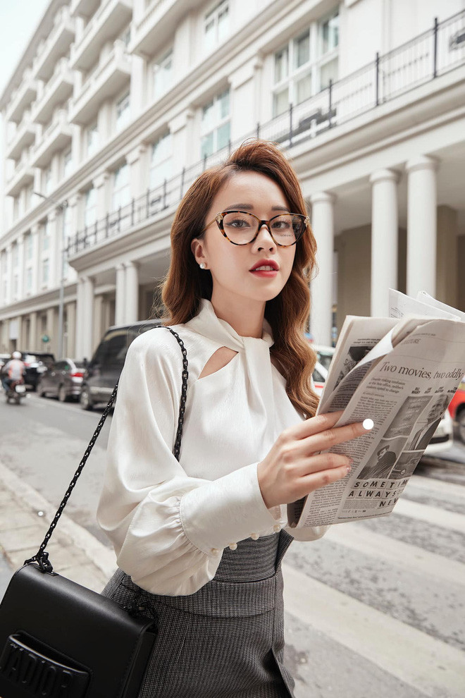 Mai Phương (tên đầy đủ là Ngô Mai Phương, sinh năm 1997). Cô là MC VTV6 trong chương trình Bữa Trưa Vui Vẻ. Dù mới thử sức với vai trò MC song gái xinh đã tạo được ấn tượng tốt với khán giả.