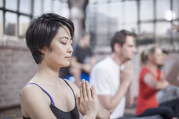 2 loai thit pha huy collagen khung khiep gay gia nhanh