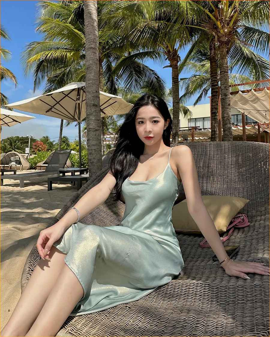 Bỏ qua những ồn ào trong chuyện tình cảm, Tammy Phạm dần trở nên kín tiếng hơn. Cô nàng sinh năm 2001 dành thời gian tập trung, phát triển sự nghiệp mẫu ảnh và hưởng thụ cuộc sống.