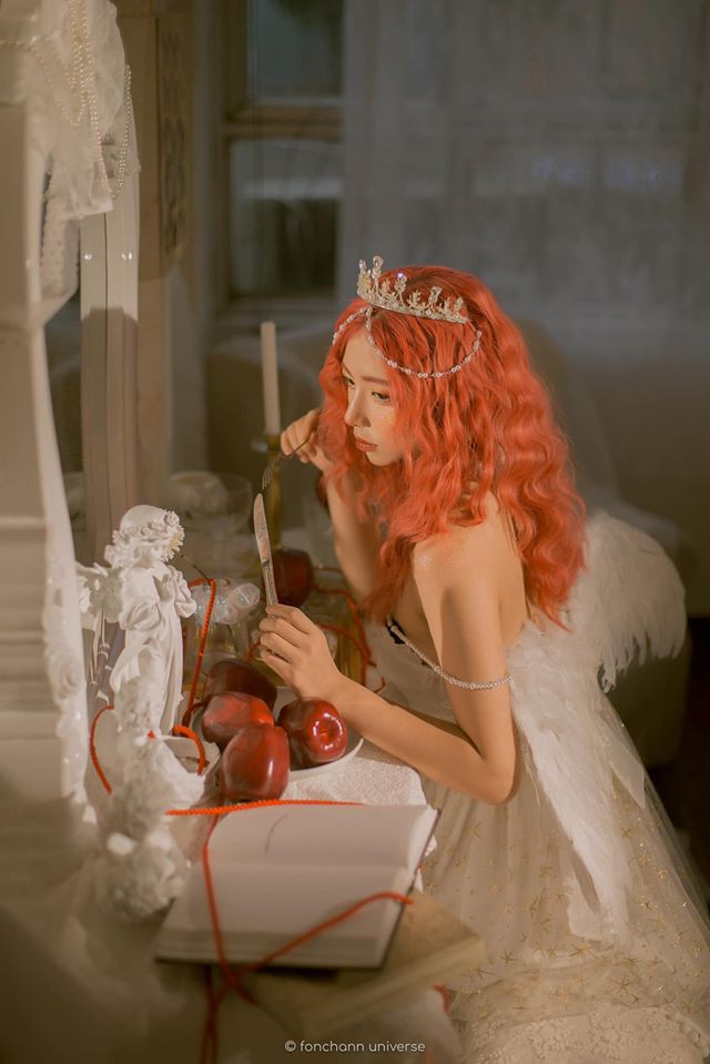 Hot girl Hằng Phan sinh ra và lớn lên ở Quảng Bình, lựa chọn NEU để tiếp tục theo học, cô nàng khiến CĐM bất ngờ trước màn dậy thì thành công trước đó.