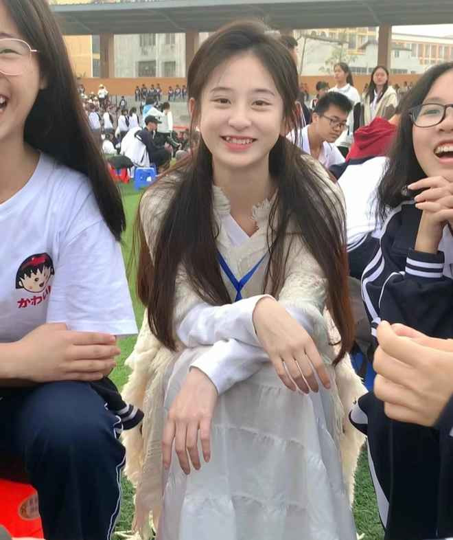 Tiểu Cao không chỉ xinh đẹp mà còn có khả năng sư phạm chuyên nghiệp.