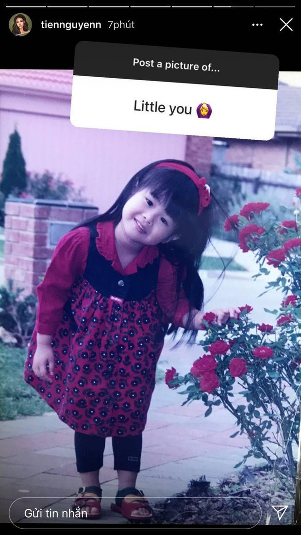 Giống như mọi người, rich kid Tiên Nguyễn đã đăng story "Post a picture of..." (Tạm dịch: Đăng một bức ảnh của...) để dân tình vào gửi yêu cầu. Và kết quả đáng chú ý nhất cho đến hiện tại chính là bức ảnh hồi còn bé xíu của cô nàng.