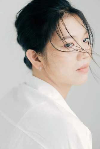 Bên cạnh đó, "tiểu tiên cá" cũng chăm chút cho bản thân hơn khi liên tục khoe sắc vóc thăng hạng.