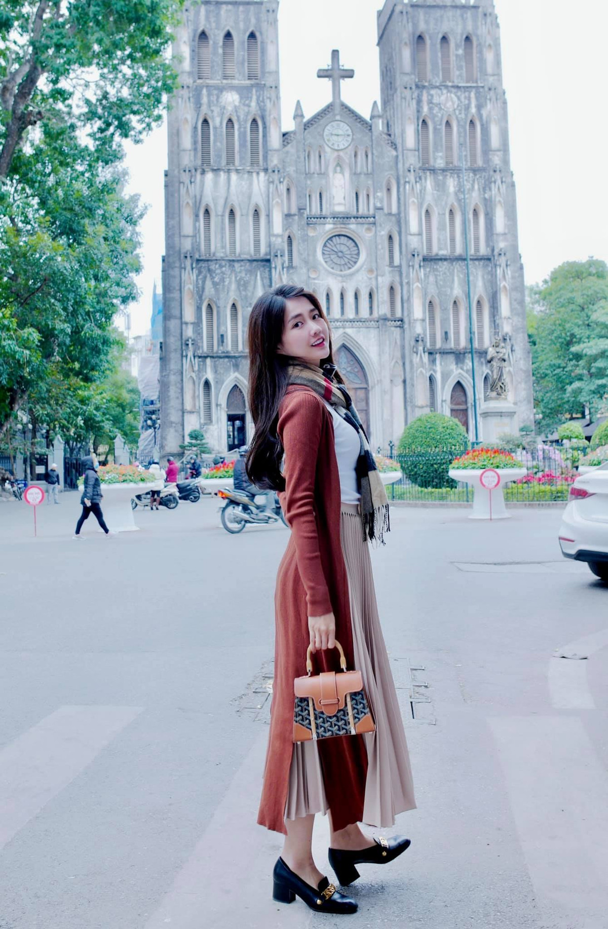 Năm 2020, bộ phim truyền hình "Gia đình là số 1" được phát sóng, trong đó Kiều Trinh Xíu đóng vai Bảo Hân.