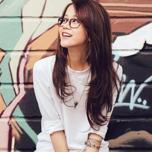 Dù đang mang thai nhưng gương mặt của An Nguy vẫn xinh đẹp, không thay đổi nhiều so với trước đây.