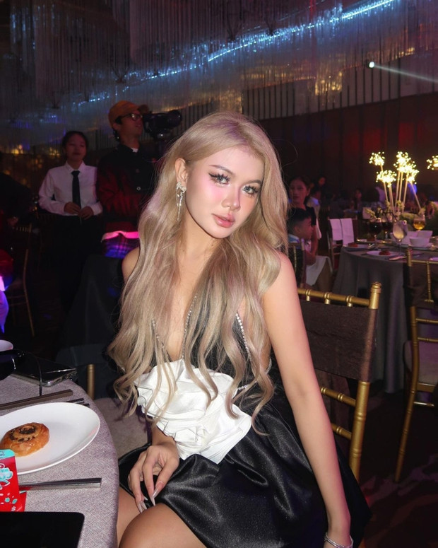 Hầu hết trong mọi trend nhảy trên mạng xã hội, Xuân Ca luôn được netizen lấy ra làm chuẩn cho hình mẫu quyến rũ, thu hút.