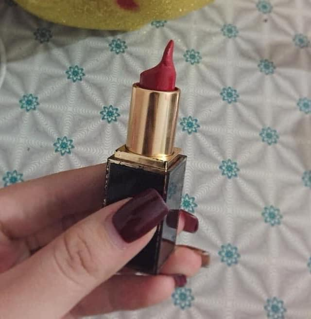 Thật không dám tưởng tượng quả môi vĩ đại nào đã cho ra tác phẩm kiệt tác tạo hình này.