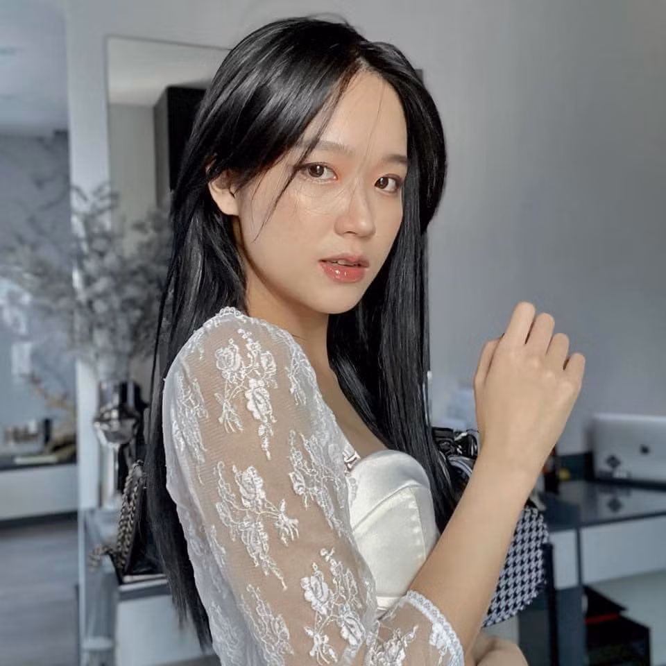 Nhờ nhan sắc mặn mà mà Tâm Xíu thậm chí còn "cân đẹp" cả hội gái xinh mới nổi.