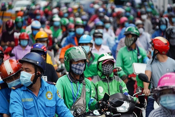 Pho chu tich TP HCM neu 3 nguyen nhan khien nguoi dan ra duong dong-Hinh-2