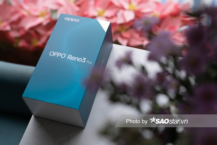 Mo hop OPPO Reno3 Pro: camera selfie 44MP dau tien tren the gioi