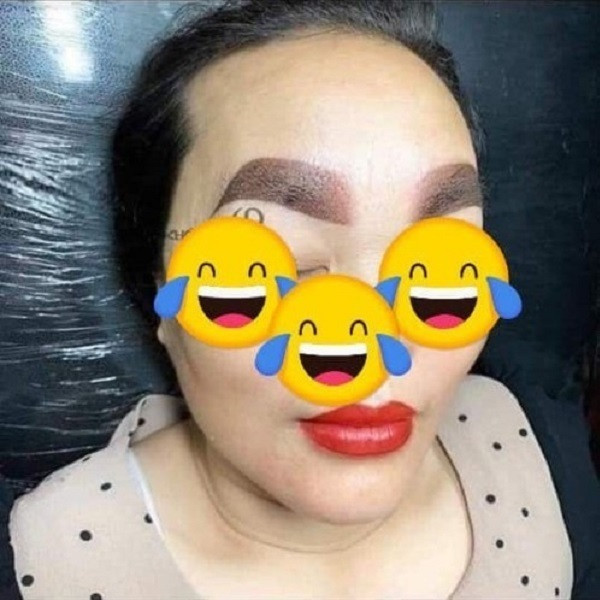 Trong bữa ăn ngày hôm ấy, cô Koon có tâm sự rằng muốn tân trang nhan sắc, sửa lại cặp chân mày để khuôn mặt có sức sống và đẹp hơn. Lúc ấy, cả cô và người bạn của mình đều đã bắt đầu không còn được tỉnh táo.