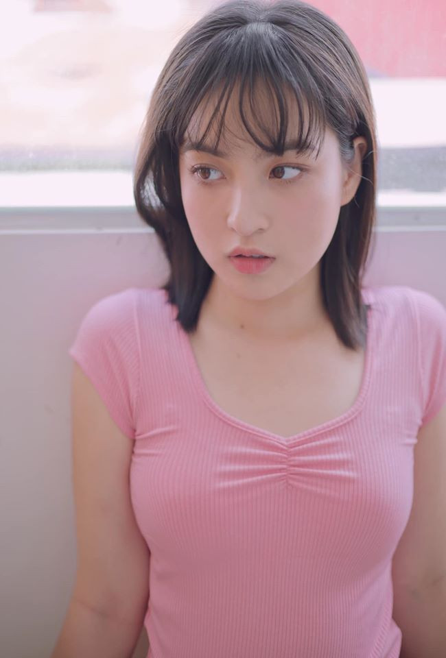 Nguyễn Lâm Thảo Tâm (sinh năm 2000) được biết đến là hot girl đạt 8.5 IELTS. Ngoài ra, 10X nhiều lần xuất hiện trên các chương trình học tiếng Anh của VTV.