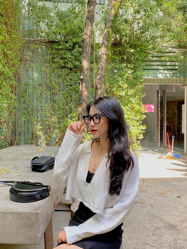 Cụ thể, nữ sinh Minh Thư chia sẻ: "Mình cũng không để ý thời điểm nào mọi người dành sự quan tâm nhiều cho mình như vậy. Mọi thứ trong cuộc sống của mình vẫn trải qua bình thường, không có gì thay đổi cả. Có lẽ điều mình nhận được nhiều nhất chính là có thêm những người bạn mới đến từ khắp nơi".