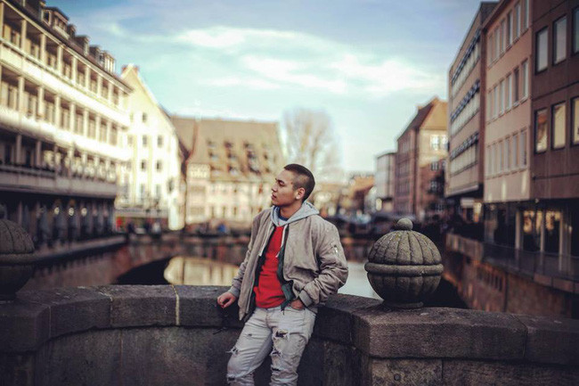 Chủ của diễn đàn "Biết thế không lấy vợ" tiết lộ thêm anh và bạn gái yêu nhau được hơn 1 năm. Cả 2 đã có ý định kết hôn nhưng năm nay bị hoãn mấy lần vì dịch. Họ quyết thử thách bản thân cũng như tình yêu của mình xem cả 2 có thể tiến tới hôn nhân hay không.