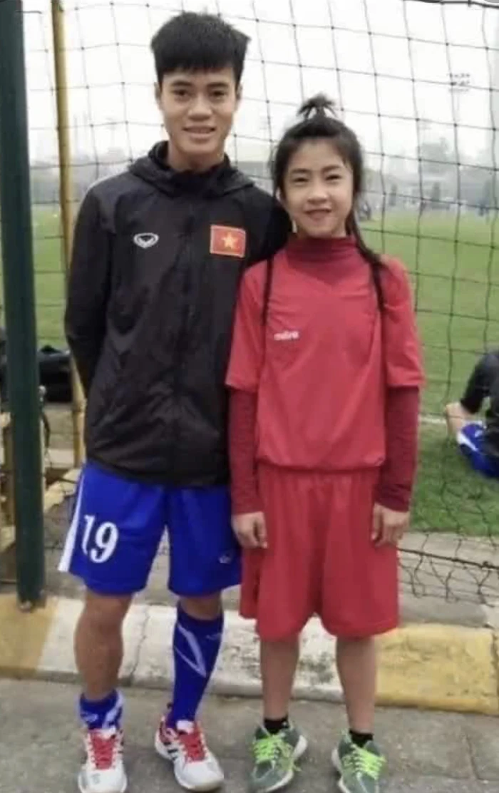 Trong ngày về khi được hỏi về thần tượng và người muốn gặp trong thời gian tới, Thanh Nhã đã có chia sẻ khiến ai cũng phải bất ngờ.