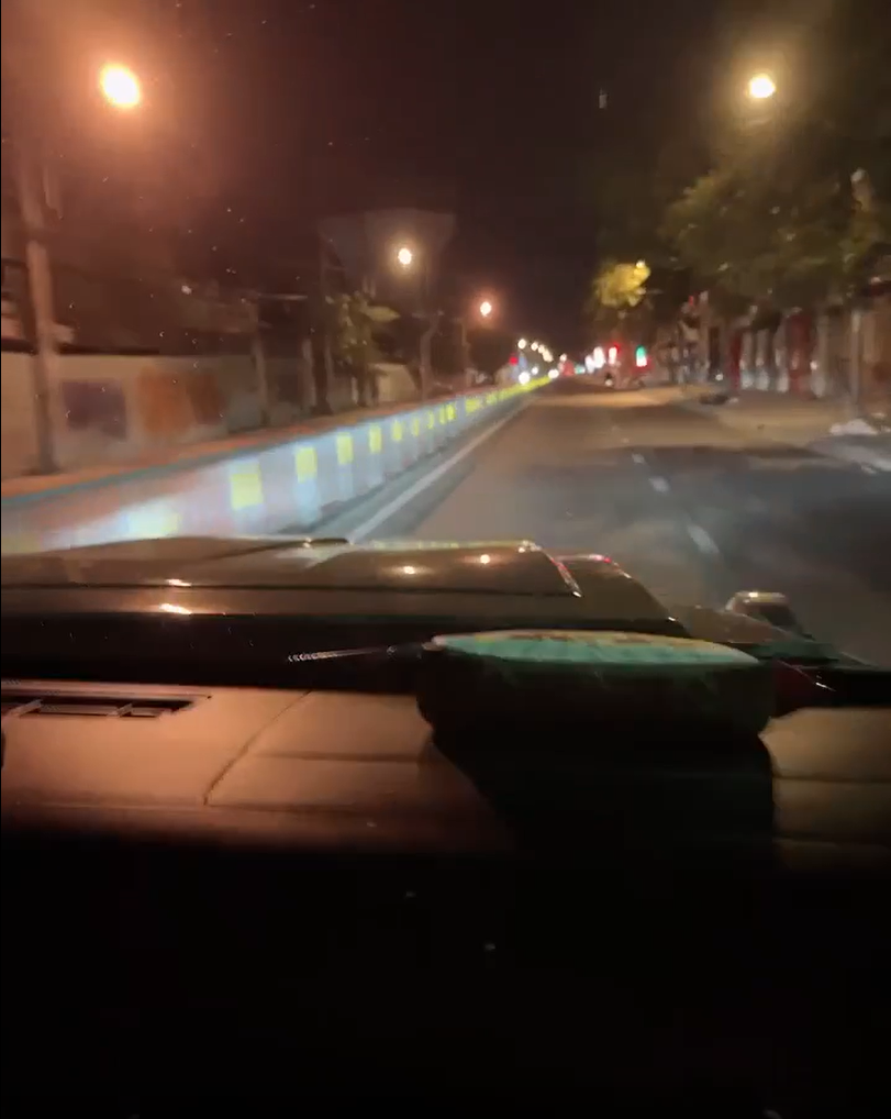 Không những thể hiện bằng những sự kiện lớn, nhìn từng hành động nhỏ nhặt của Nguyễn Quốc Vũ cũng đủ hiểu anh chiều chuộng vợ như thế nào. Đơn cử như mới đây, chỉ cần vợ nói 1 tiếng, bất chấp đêm khuya doanh nhân liền đáp ứng ngay.