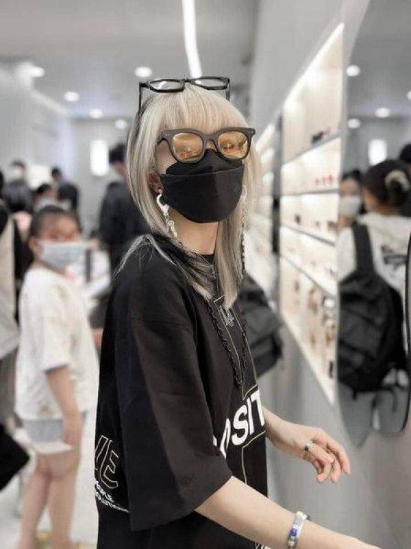 Hy vọng trong tương lai, Hot TikToker 9x này vẫn sẽ tiếp tục giữ vững được phong độ và gặt hái được nhiều thành công hơn nữa trong sự nghiệp.