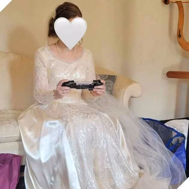 Đây có lẽ sẽ là kỉ niệm nhớ nhất mà chủ clip không bao giờ quên. Cuối cùng buổi thi và ngày cưới cũng kết thúc trong sự thành công mỹ mãn.