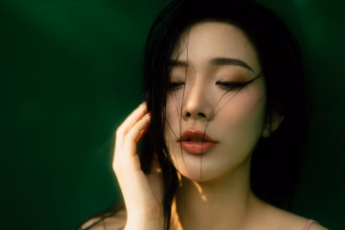 Nhờ sở hữu chiều cao ấn tượng 1m67 cùng số đo 3 vòng lý tưởng 84-63-103 cm, Huyền Trân tự tin chưng diện nhiều xu hướng thời trang hot.