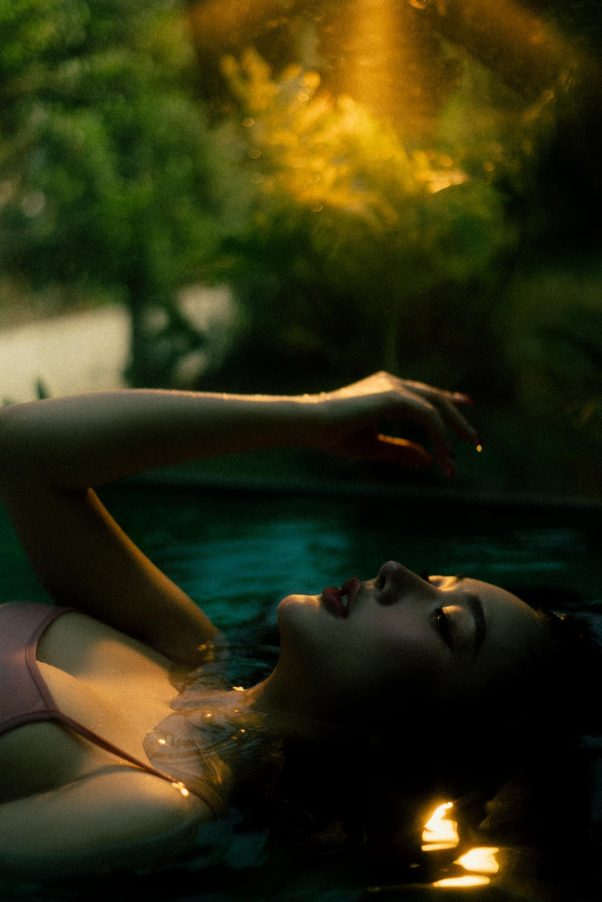 Ít ai biết, trong quá khứ, Huyền Trân từng bị chê “xấu xí, đô con và có vòng đùi quá khổ”.