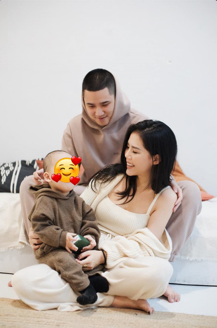 Từng là bạn thân của nhau nên ban đầu họ không phải hình mẫu lý tưởng của đối phương. Lacci còn chuyên đi tìm bạn gái cho Trox, giới thiệu hết bạn này đến bạn kia.