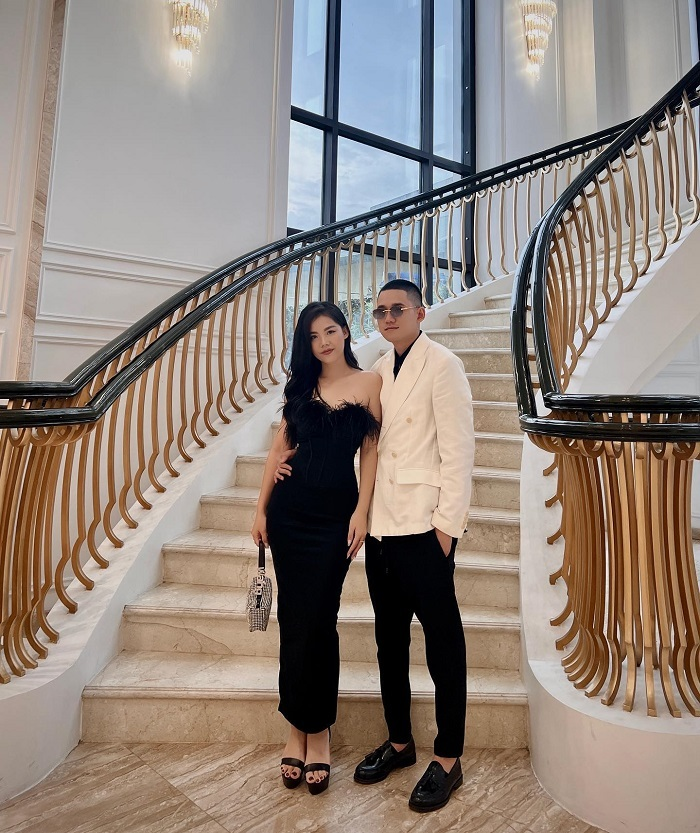 Cặp đôi Tiktoker gây thích thú bởi chuyện tình “lái máy bay” Cap doi Tiktoker gay thich thu boi chuyen tinh “lai may bay”