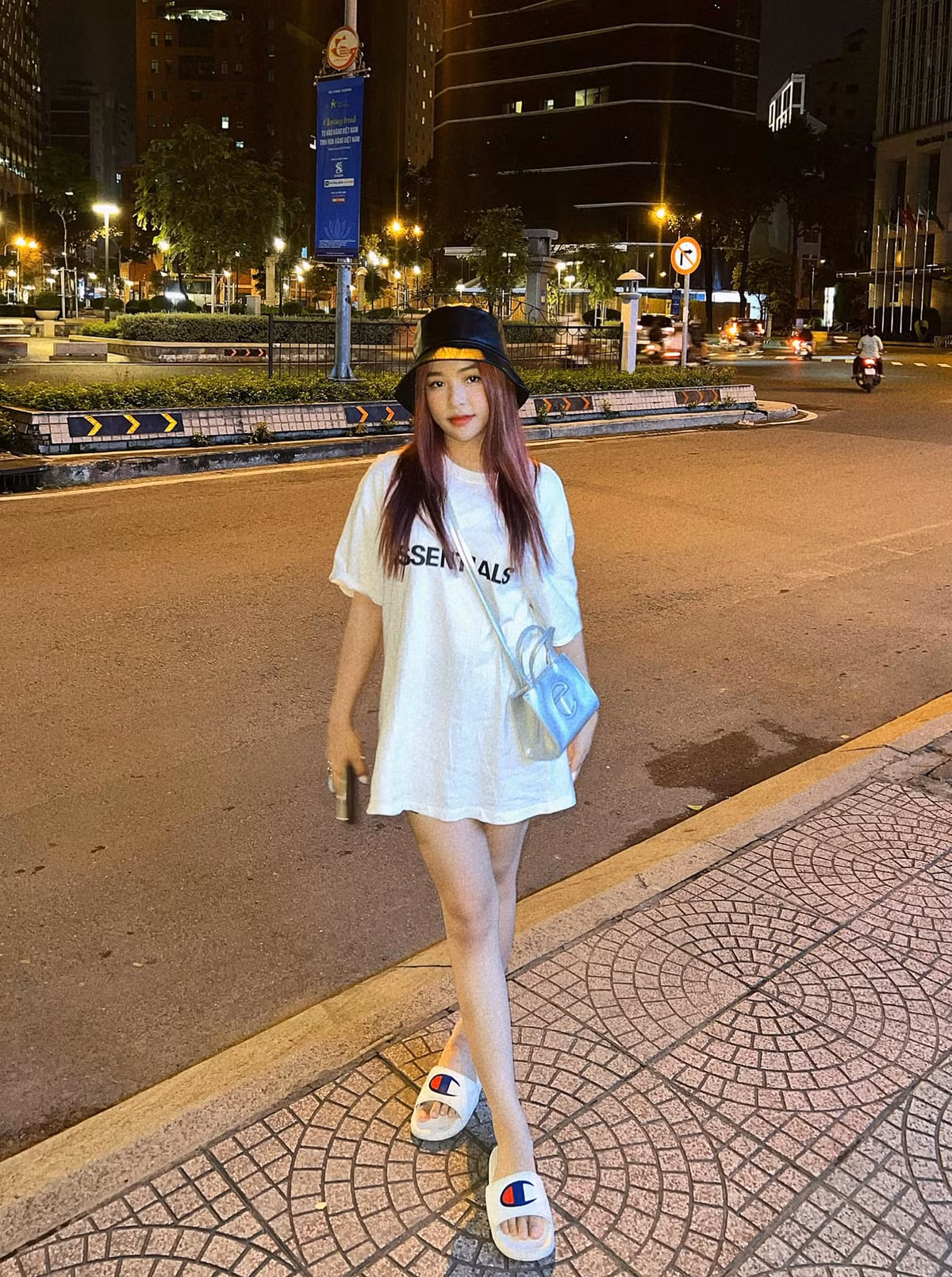 Không chỉ xinh đẹp sau khi giảm cân, Huỳnh Hàn Trúc Lâm còn đoạt được khá nhiều giải thưởng về sắc đẹp như Gương mặt khả ái; Nữ sinh duyên dáng năm 2019; giải Ba Người mẫu ảnh năm 2020.