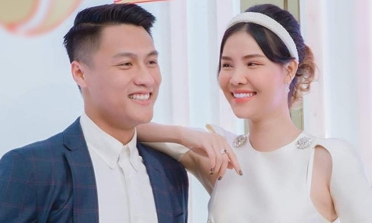 Vợ chồng Mạc Hồng Quân có cuộc sống đầy đủ sau hôn nhân.