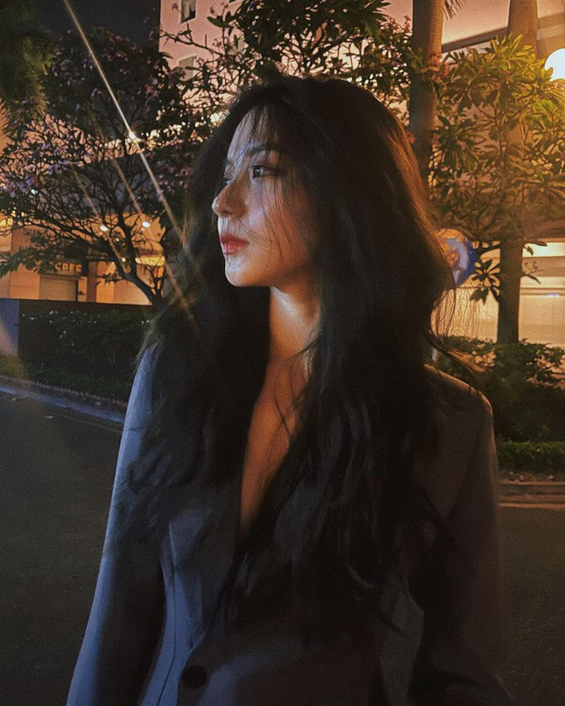 Không quá lời khi nói Việt Nam chính là đất nước sở hữu dàn hot girl Instagram vạn ngời mê và Bâu chính là người được gọi tên nhiều nhất trên các diễn đàn gái đẹp.