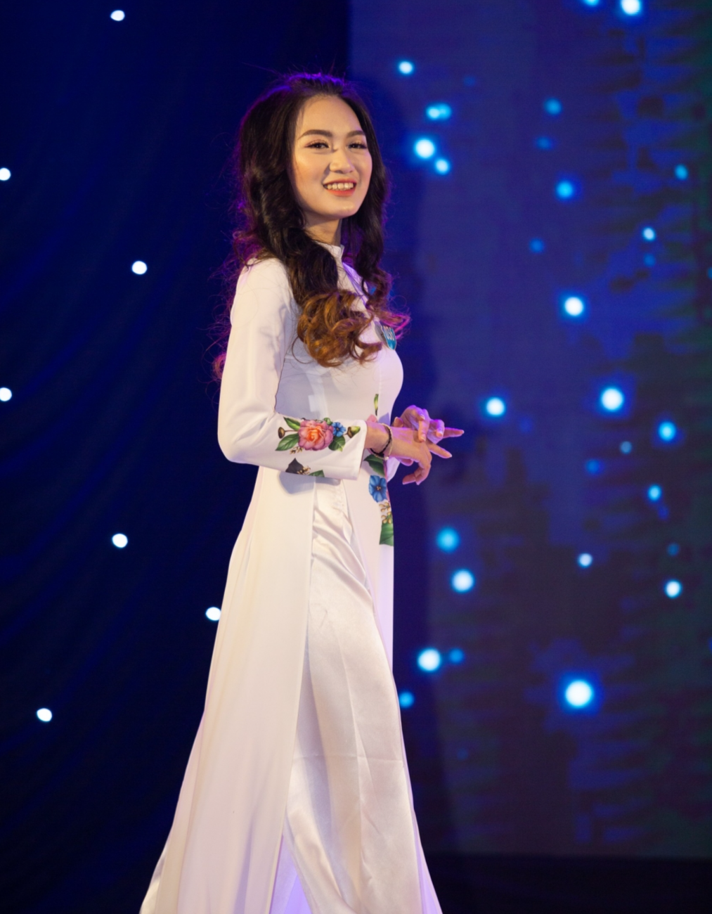 Không chỉ đẹp, Khánh Linh còn sở hữu sự thông minh, tài năng và cô xứng đáng trở thành Hoa khôi trường Đại học Bách khoa Hà Nội năm 2020.