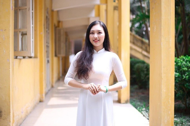 Phạm Nguyễn Bảo Ngọc trở thành Hoa khôi của Học viện Ngân hàng năm 2019.