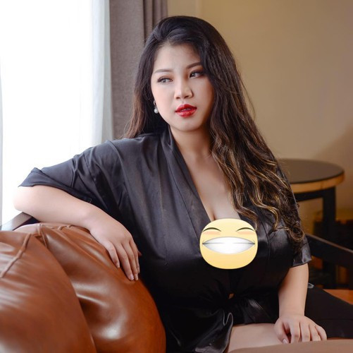 Năm 2018, Thu Trang lên đường sang Nhật Bản du học, chuyên ngành làm đẹp. Thời gian rảnh, cô dành đi làm thêm hay tìm điến những chuyến du lịch khám phá danh lam thắng cảnh đất nước hoa anh đào.