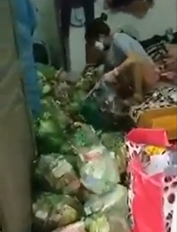 Người này đã ở đây được 3 năm, nhưng khoảng 2 tháng nay không thấy quay trở lại nên chủ trọ đã đến kiểm tra thì "ngã ngửa" trước cảnh tượng kinh hoàng.