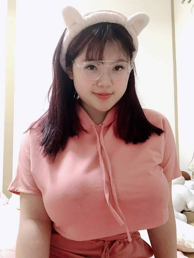 Sau khi hoàn toàn tự tin về ngoại hình, Thu Trang quyết định sang Nhật du học chuyên ngành làm đẹp.