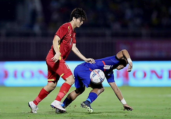 Thang Singapore 4 sao, doi tuyen Viet Nam mo man FIFA Day man nhan-Hinh-7