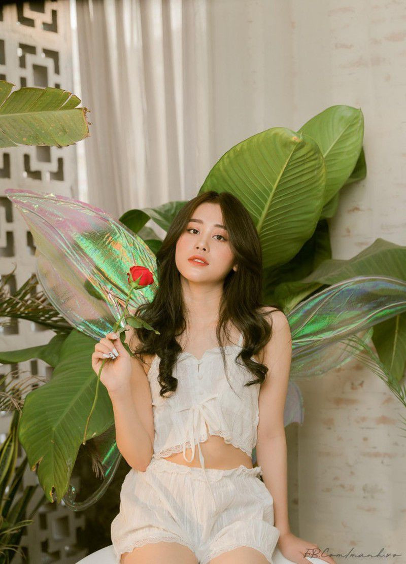 Trong tương lai, Bích Hằng muốn trở thành một người độc lập tài chính, tự tin và xinh đẹp.