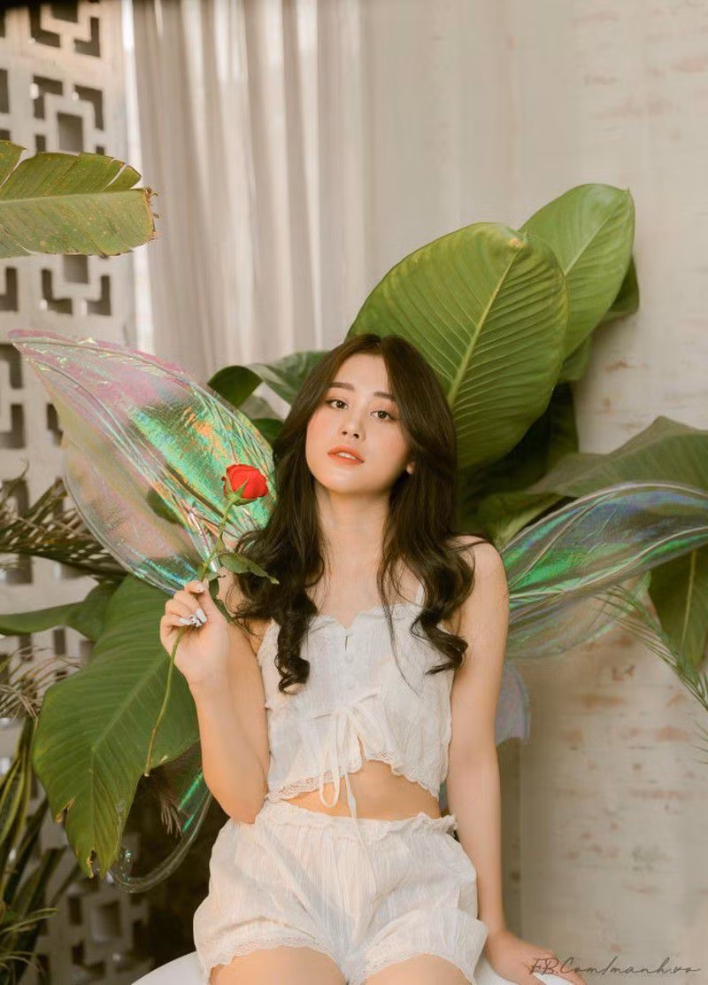 Trong tương lai, Bích Hằng muốn trở thành một người độc lập tài chính, tự tin và xinh đẹp.