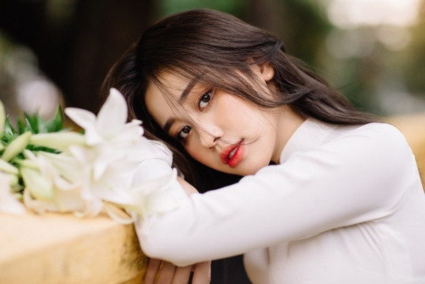 Ngoài thời gian học tập và làm mẫu ảnh, Bích Hằng còn học nhảy để giúp mình có thêm kỹ năng.