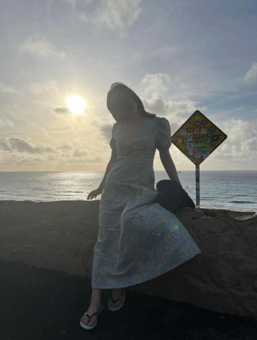 Cư dân mạng được trận cười nghiêng ngả vì quá thích thú với tạo hình dễ thương của cô gái này.