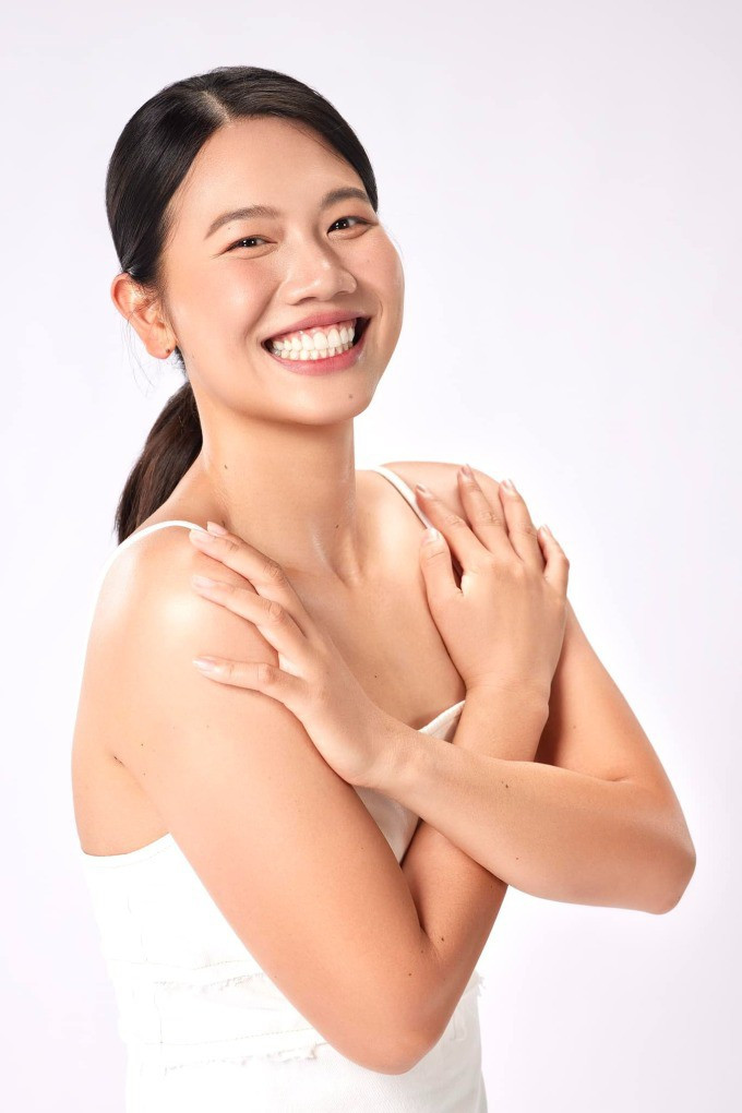 Bên cạnh đó, nữ kình ngư 9X cũng chịu khó chăm sóc nhan sắc, ăn diện nữ tính thay vì những bộ đồ thể thao và để mặt mộc như trước đây.