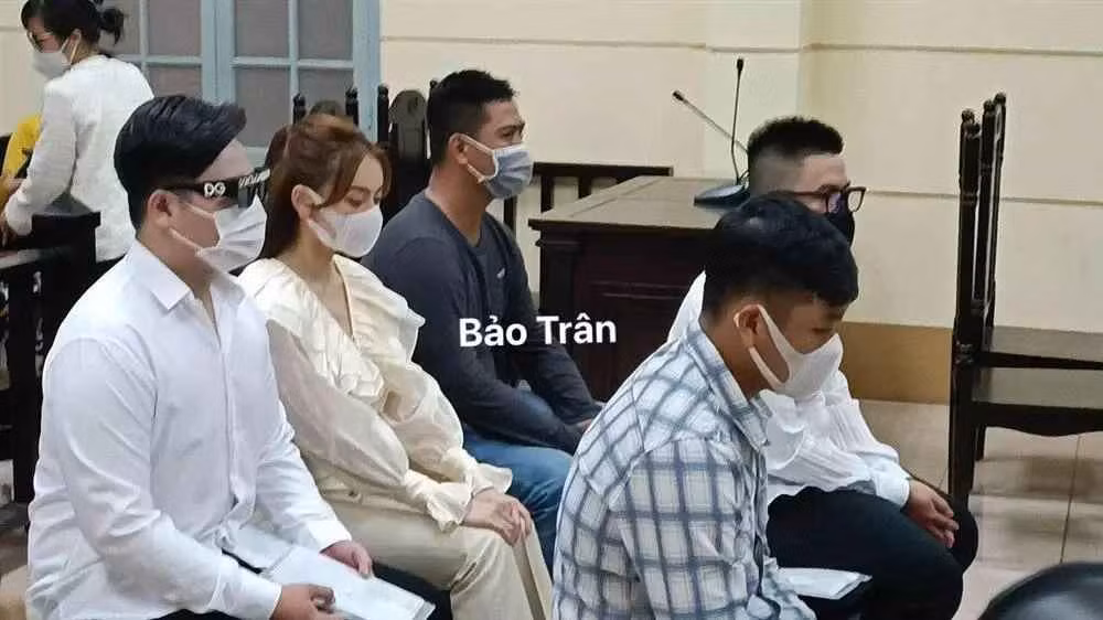 Nghe đến đây, ai cũng bày tỏ giật mình vì không nghĩ việc làm tóc của Trang Nemo lại rẻ như vậy.