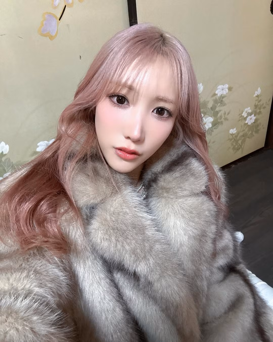 Với vẻ đẹp cuốn hút và sức ảnh hưởng lớn, dù không còn xuất hiện nhiều trước công chúng.