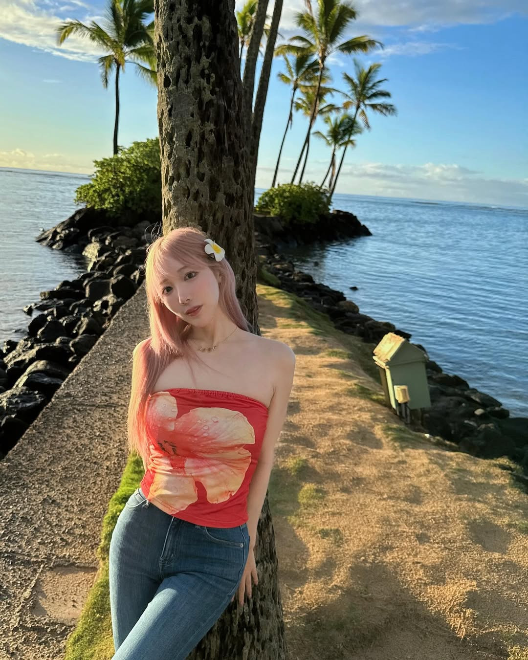 Sở hữu gương mặt thanh tú, đôi mắt to tròn cùng làn da trắng mịn, Koyoi Konan luôn thu hút ánh nhìn ngay từ cái nhìn đầu tiên.