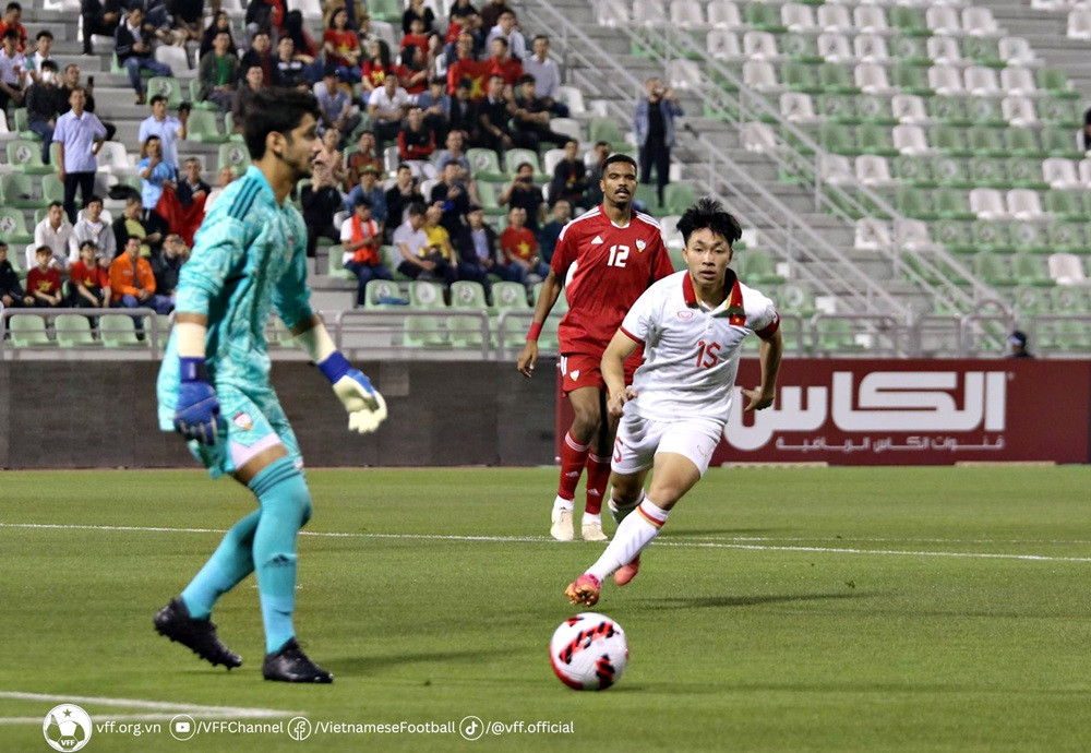 Thua U23 UAE, U23 Viet Nam co chi so 