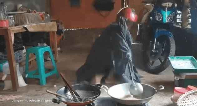 Bên cạnh đó cũng có nhiều người cho rằng để tránh việc chiên rán bị bắn dầu nấu thì nên rã đông mọi thực phẩm trên và để chúng khô rồi mới nấu.