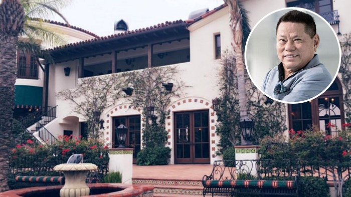 Với những công việc này, mức lương mà tỷ phú Hoàng Kiều đưa ra cho giúp việc là 4.000 USD/tháng (gần 102 triệu/tháng), tính theo năm là 50.000 USD/năm (1,27 tỷ đồng/năm) và không trả tiền mặt. Ngoài ra được bao ăn ở, mua bảo hiểm y tế.