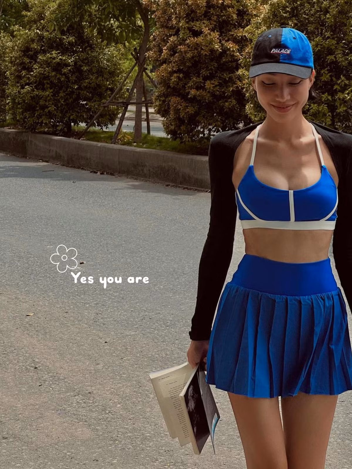 Ngoài ra, với Gigi Hương Giang, cô thường chọn những bộ cánh kiệm vải, khoe được hình thể cơ thể hoặc cách mix layer, mang đến những phong cách, xu hướng đẹp và hiện đại.