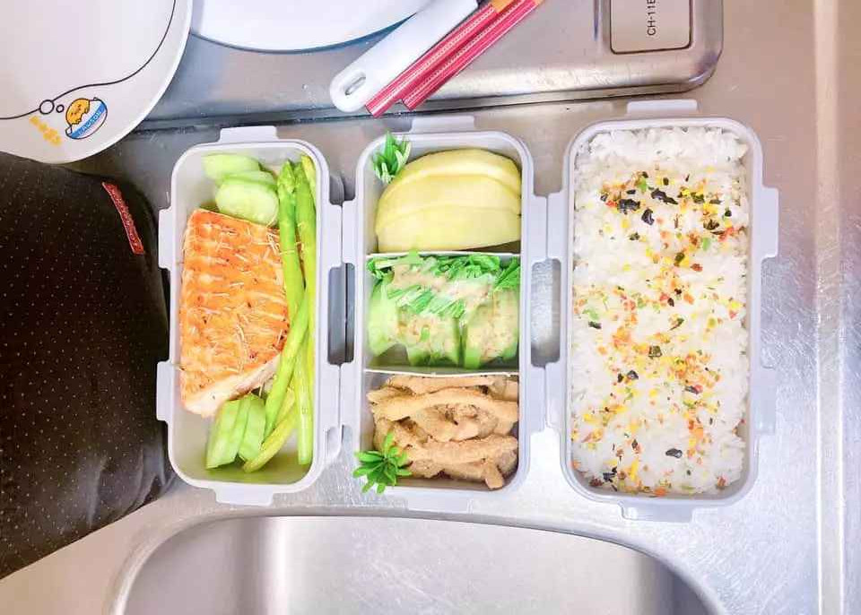 Hơn nữa, việc chuẩn bị sẵn như vậy giúp cô không bị quên hay thiếu nguyên liệu nào của món ăn.