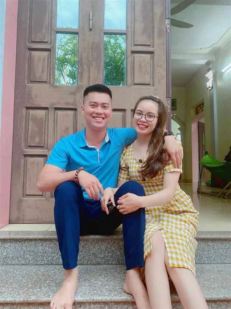 Chủ đề cơm nhà nấu ngày càng khiến cho dân tình rôm rả bởi chỉ cần ngắm những mâm cơm ngon mắt ngon miệng, đủ các món đa dạng và màu sắc hấp dẫn thôi cũng thấy thích lắm rồi.